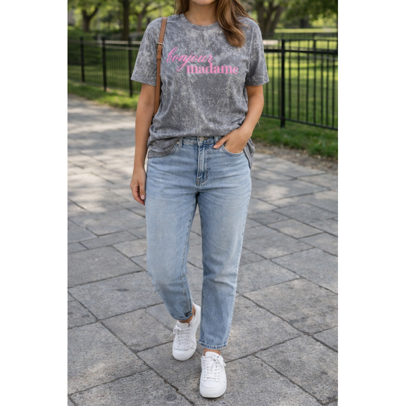 Футболка жіноча