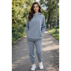 Костюм жіночий