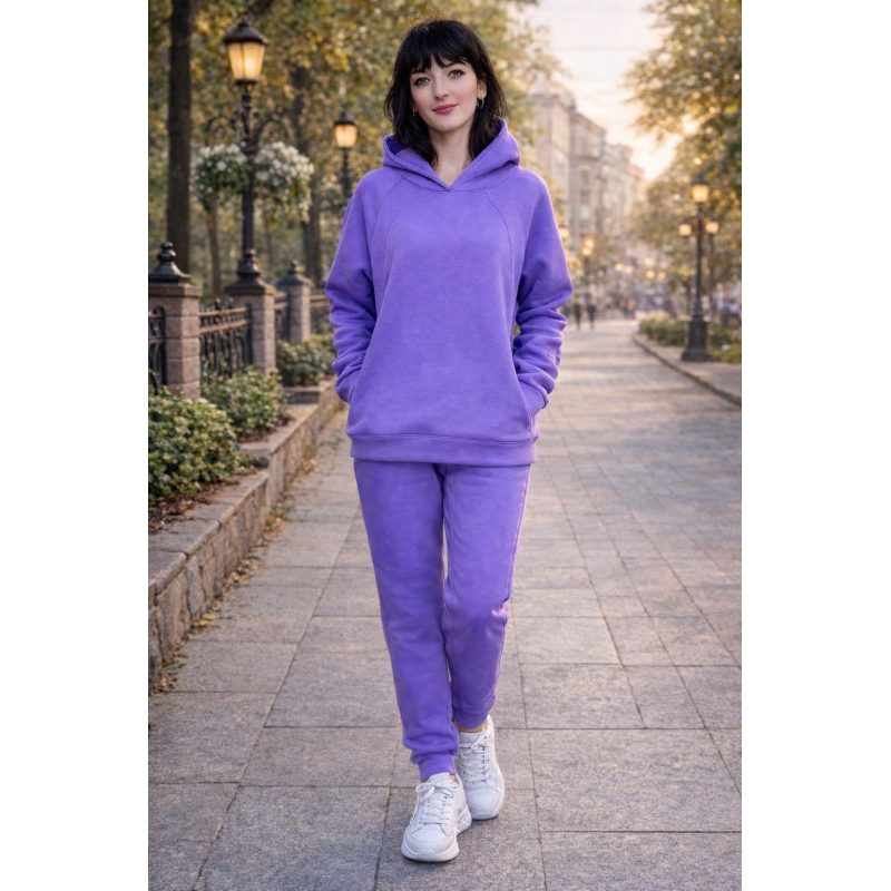 Костюм жіночий