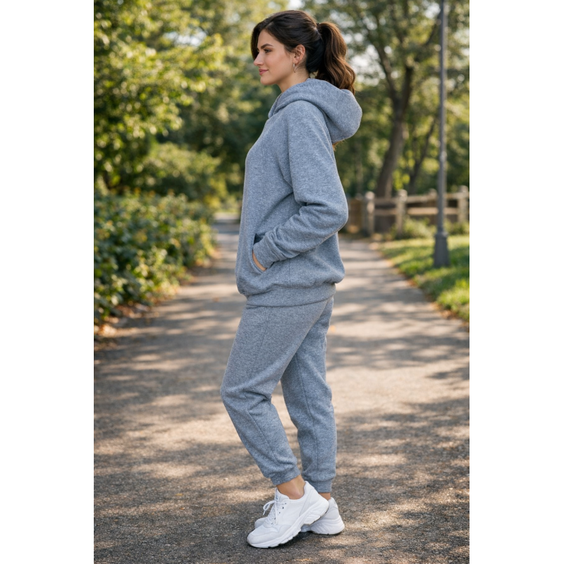 Костюм жіночий