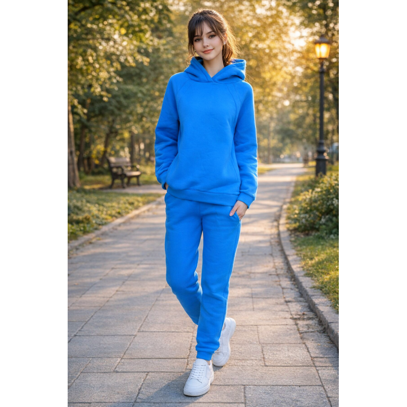 Костюм жіночий