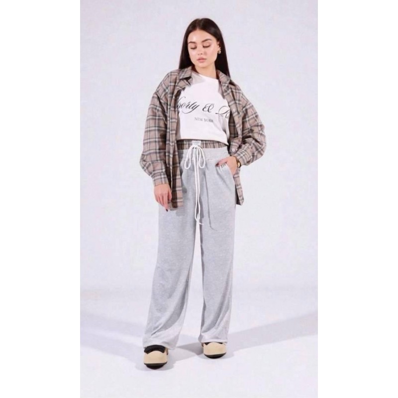 Костюм жіночий