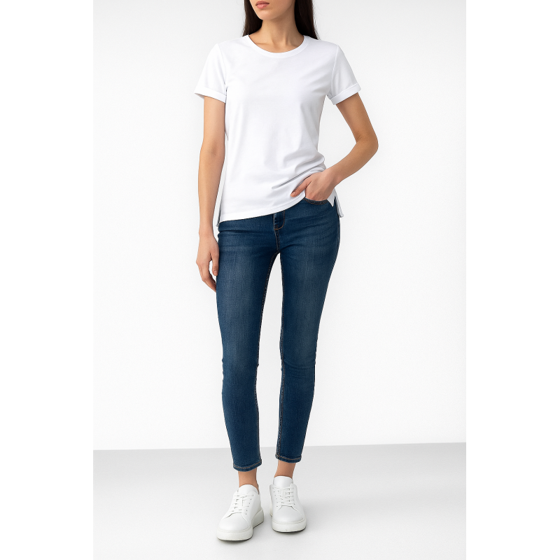 Футболка жіноча