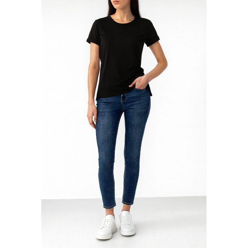 Футболка жіноча